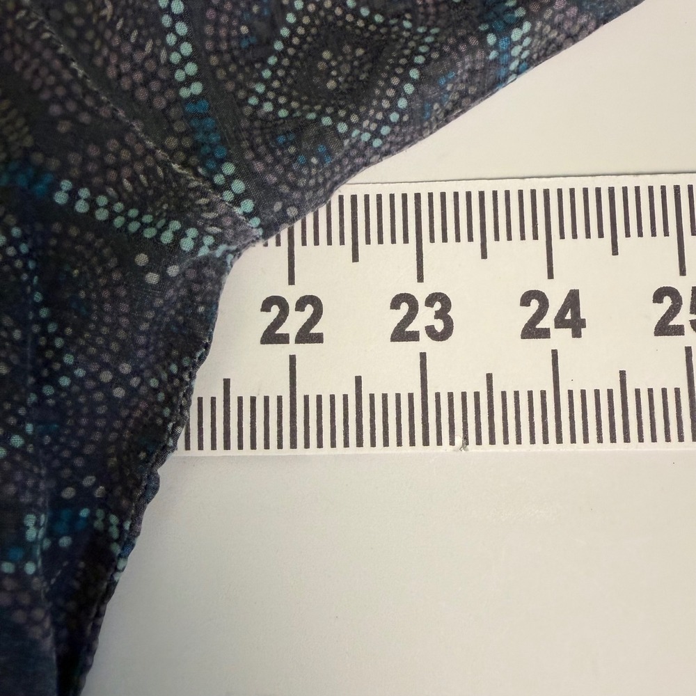 Kuhl Womens M Blouse Grey Organic Cotton Silk Blend Geometric Print Crochet Lace - Picture 6 of 9